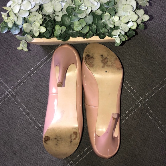 GUESS Nude Pumps - Picture 8 of 8